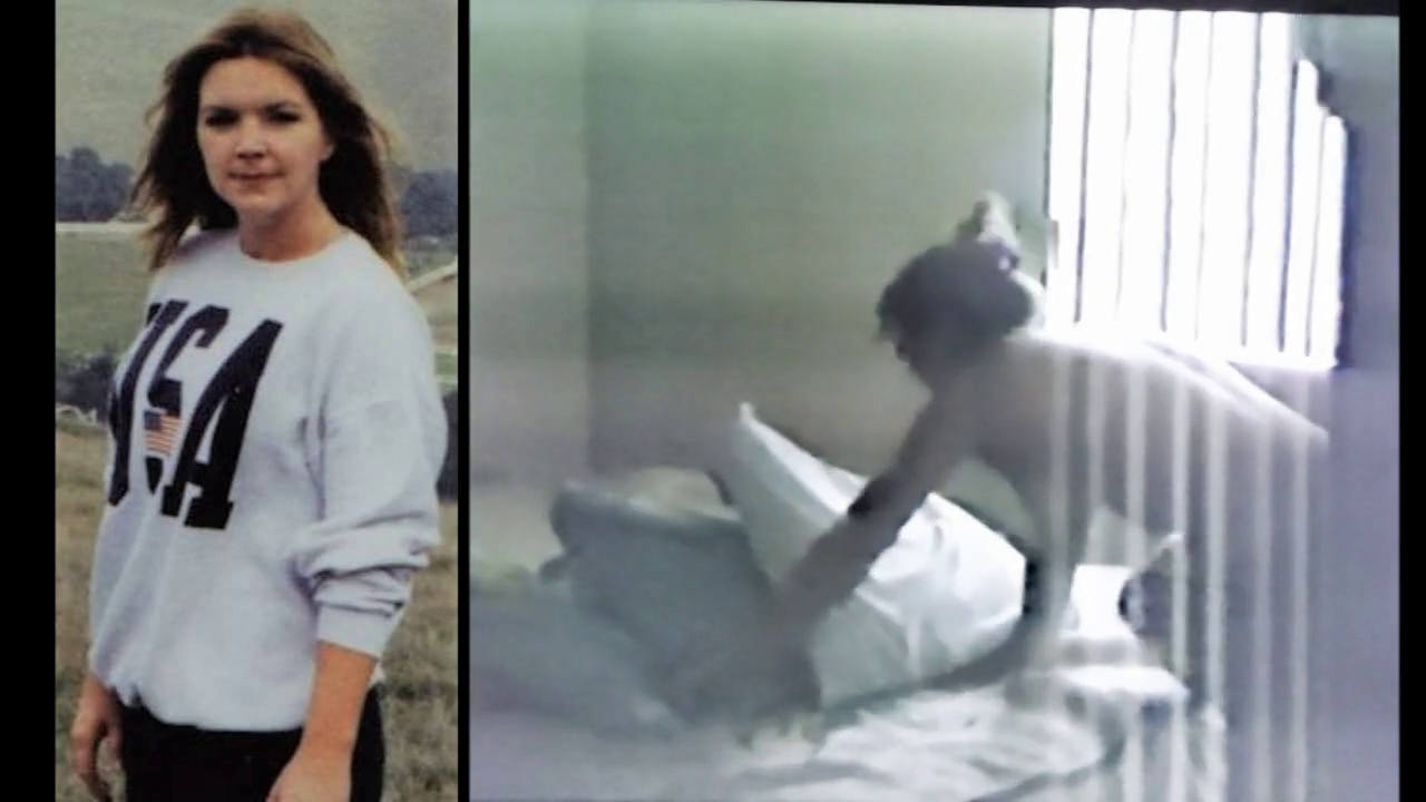 Cheating wife likes doggy