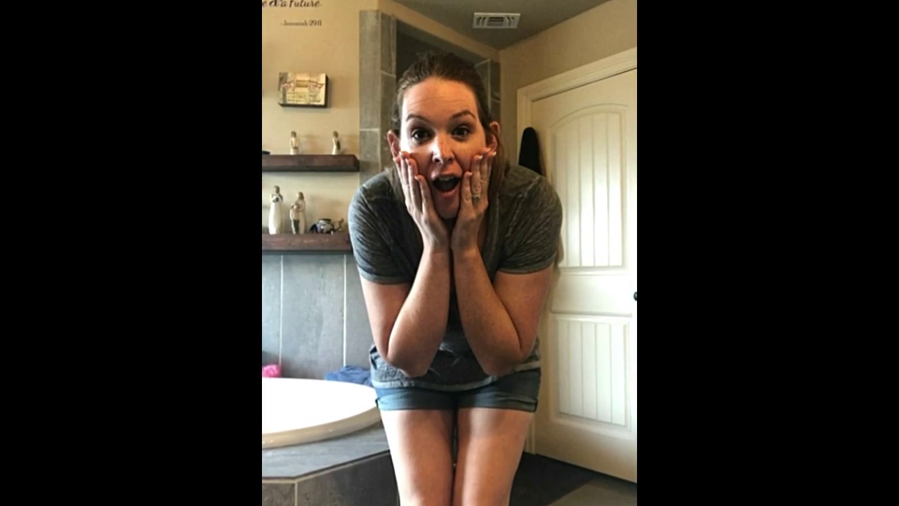 Hot MILF Selfies and Sex Tapes for Traveling Husba
